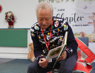 Waterstones Children’S Laureate Brings Joy Of Reading To Children With Dads In Prison